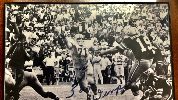 New Orleans Saints Tom Dempsey makes 63 yard FG